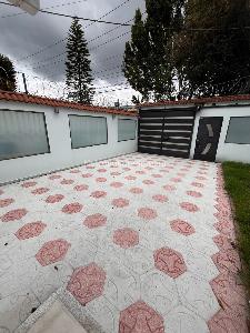 Casa de 5 alcobas en venta en Modelia Salitre, Bogotá, 298 m² · foto 1 de 20