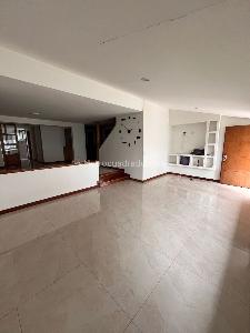 Casa de 5 alcobas en venta en Modelia Salitre, Bogotá, 298 m² · foto 2 de 20