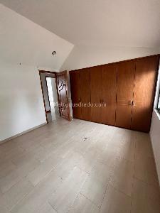 Casa de 5 alcobas en venta en Modelia Salitre, Bogotá, 298 m² · foto 9 de 20