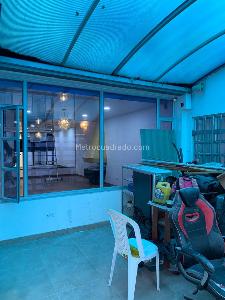 Casa de 5 alcobas en venta en Modelia Occidental, Bogotá, 200 m² · foto 2 de 12