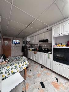 Casa de 4 alcobas en venta en Normandia, Bogotá, 288 m² · foto 5 de 14