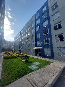 Apartamento de 3 alcobas en venta en Atardeceres De Suba, Bogotá, 45 m² · foto 2 de 20