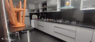 Casa de 5 alcobas en venta en Alhambra, Bogotá, 307 m² · foto 4 de 20