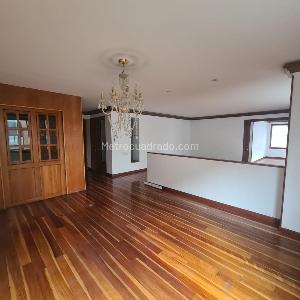 Apartamento de 3 alcobas en venta en Santa Barbara Central, Bogotá, 196 m² · foto 3 de 19
