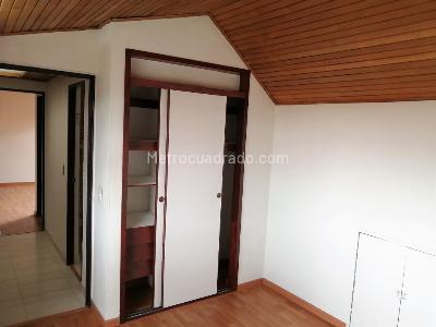 Apartamento en venta en Mazuren, Bogotá · foto 7 de 17