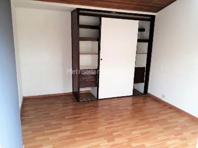 Apartamento en venta en Mazuren, Bogotá · foto 9 de 17