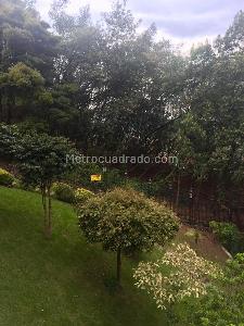 Apartamento de 4 alcobas en venta en Santa Barbara Alta Usaquen, Bogotá, 598 m² · foto 2 de 3