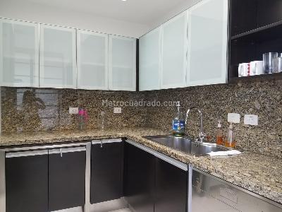 Apartamento en venta en Santa Barbara Central, Bogotá · foto 2 de 12