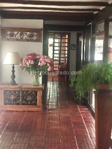 Casa de 3 alcobas en venta en Calleja Baja, Bogotá, 340 m² · foto 4 de 13