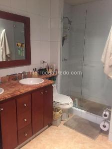 Casa de 3 alcobas en venta en Calleja Baja, Bogotá, 340 m² · foto 5 de 13