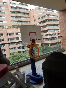 Apartamento en venta en Los Rosales, Bogotá · foto 5 de 13