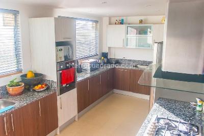 Casa de 4 alcobas en venta en Conjunto Yerbabuena, Chía, 300 m² · foto 18 de 19