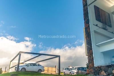 Casa de 4 alcobas en venta en Conjunto Yerbabuena, Chía, 300 m² · foto 3 de 19