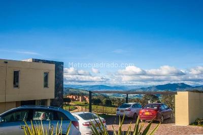Casa de 4 alcobas en venta en Conjunto Yerbabuena, Chía, 300 m² · foto 8 de 19