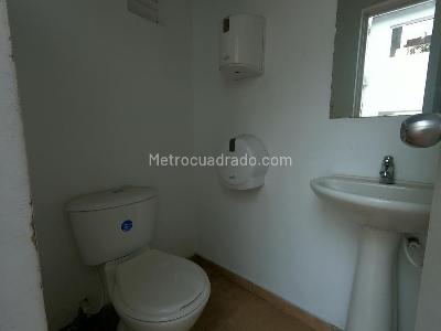 Casa de 5 alcobas en venta en Santa Barbara, Bogotá, 450 m² · foto 16 de 18