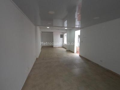 Casa de 5 alcobas en venta en Santa Barbara, Bogotá, 450 m² · foto 17 de 18