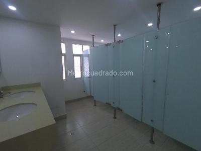 Casa de 5 alcobas en venta en Santa Barbara, Bogotá, 450 m² · foto 6 de 18