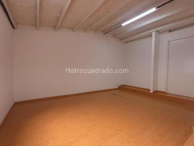 Casa de 5 alcobas en venta en Santa Barbara, Bogotá, 450 m² · foto 8 de 18