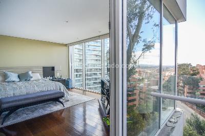 Apartamento de 3 alcobas en venta en Los Rosales, Bogotá, 363 m² · foto 14 de 17
