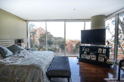 Apartamento de 3 alcobas en venta en Los Rosales, Bogotá, 363 m² · foto 15 de 17