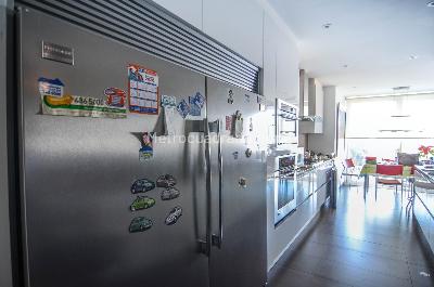 Apartamento de 3 alcobas en venta en Los Rosales, Bogotá, 363 m² · foto 16 de 17
