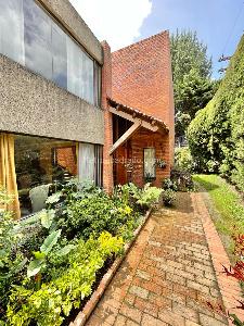 Casa de 3 alcobas en venta en 21 Angeles, Bogotá, 221 m² · foto 2 de 17