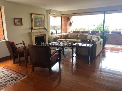 Apartamento en venta en Los Rosales, Bogotá · foto 3 de 14