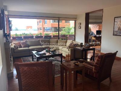 Apartamento en venta en Los Rosales, Bogotá · foto 2 de 14