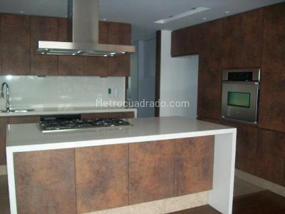 Apartamento en venta en Chico Alto, Bogotá · foto 2 de 18