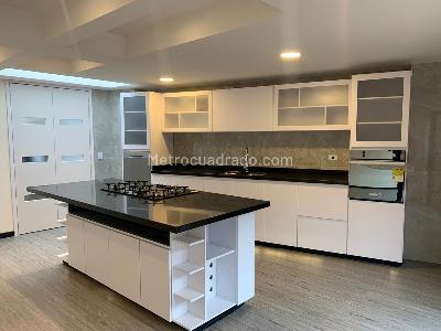 Apartamento de 2 alcobas en venta en Zona G, Bogotá, 177 m² · foto 2 de 9