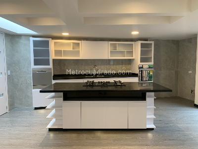 Apartamento de 2 alcobas en venta en Zona G, Bogotá, 177 m² · foto 3 de 9