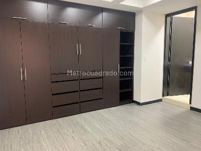 Apartamento de 2 alcobas en venta en Zona G, Bogotá, 177 m² · foto 8 de 9