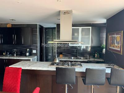 Apartamento de 2 alcobas en venta en Rosales Bellavista, Bogotá, 180 m² · foto 2 de 13