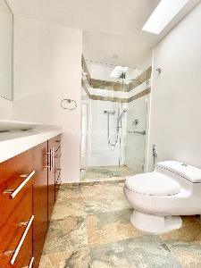 Apartamento en venta en Los Rosales, Bogotá · foto 10 de 17
