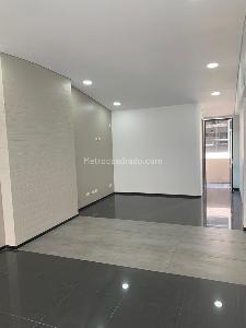 Casa de 5 alcobas en venta en Santa Barbara Oriental, Bogotá, 220 m² · foto 11 de 19