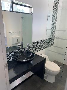 Casa de 5 alcobas en venta en Santa Barbara Oriental, Bogotá, 220 m² · foto 8 de 19