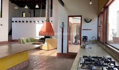 Casa de 5 alcobas en venta en Sikasue, La Calera, 400 m² · foto 6 de 10