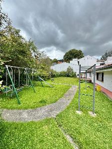 Casa de 4 alcobas en venta en Santa Ana Oriental, Bogotá, 700 m² · foto 2 de 20