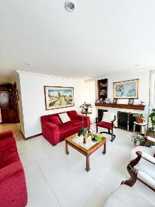 Apartamento de 4 alcobas en venta en Chico Reservado, Bogotá, 130 m² · foto 2 de 18