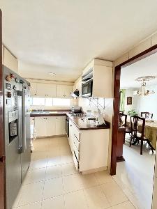 Apartamento de 4 alcobas en venta en Chico Reservado, Bogotá, 130 m² · foto 6 de 18