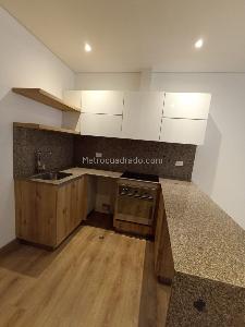 Apartamento de 1 alcoba en venta en El Refugio, Bogotá, 48 m² · foto 3 de 8