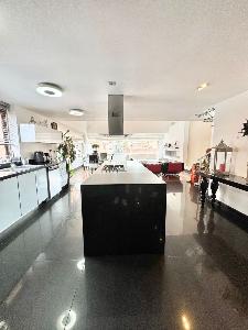 Apartamento de 3 alcobas en venta en Chico Norte, Bogotá, 230 m² · foto 6 de 18