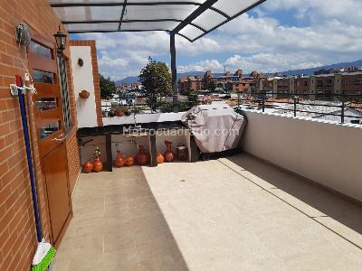Casa de 4 alcobas en venta en Bulevar Las Villas, Bogotá, 315 m² · foto 12 de 12