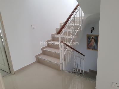 Casa de 4 alcobas en venta en Bulevar Las Villas, Bogotá, 315 m² · foto 5 de 12