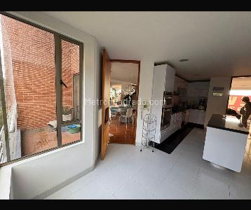 Apartamento en venta en Bosque De Pinos, Bogotá · foto 6 de 10