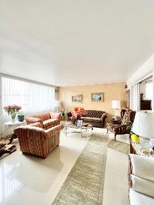 Apartamento en venta en Santa Barbara Central, Bogotá · foto 5 de 13