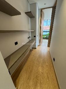 Apartamento de 1 alcoba en venta en Chico Norte, Bogotá, 51 m² · foto 3 de 11