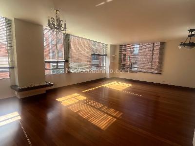Apartamento en venta en Chico Norte, Bogotá · foto 3 de 20