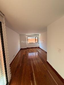 Apartamento de 1 alcoba en venta en Calleja Alta, Bogotá, 58 m² · foto 3 de 11