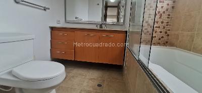 Casa de 3 alcobas en venta en Camino De Los Arrayanes, Bogotá, 176 m² · foto 12 de 20